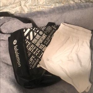 LULULEMON HOTTY HOT WHITE SHORT, COMES WITH BAG!!!